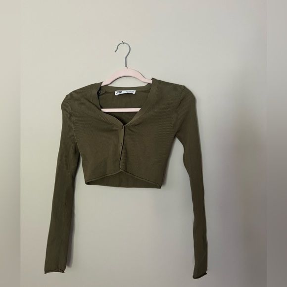 Zara Tops Zara Green Long Sleeve Crop Top S Poshmark